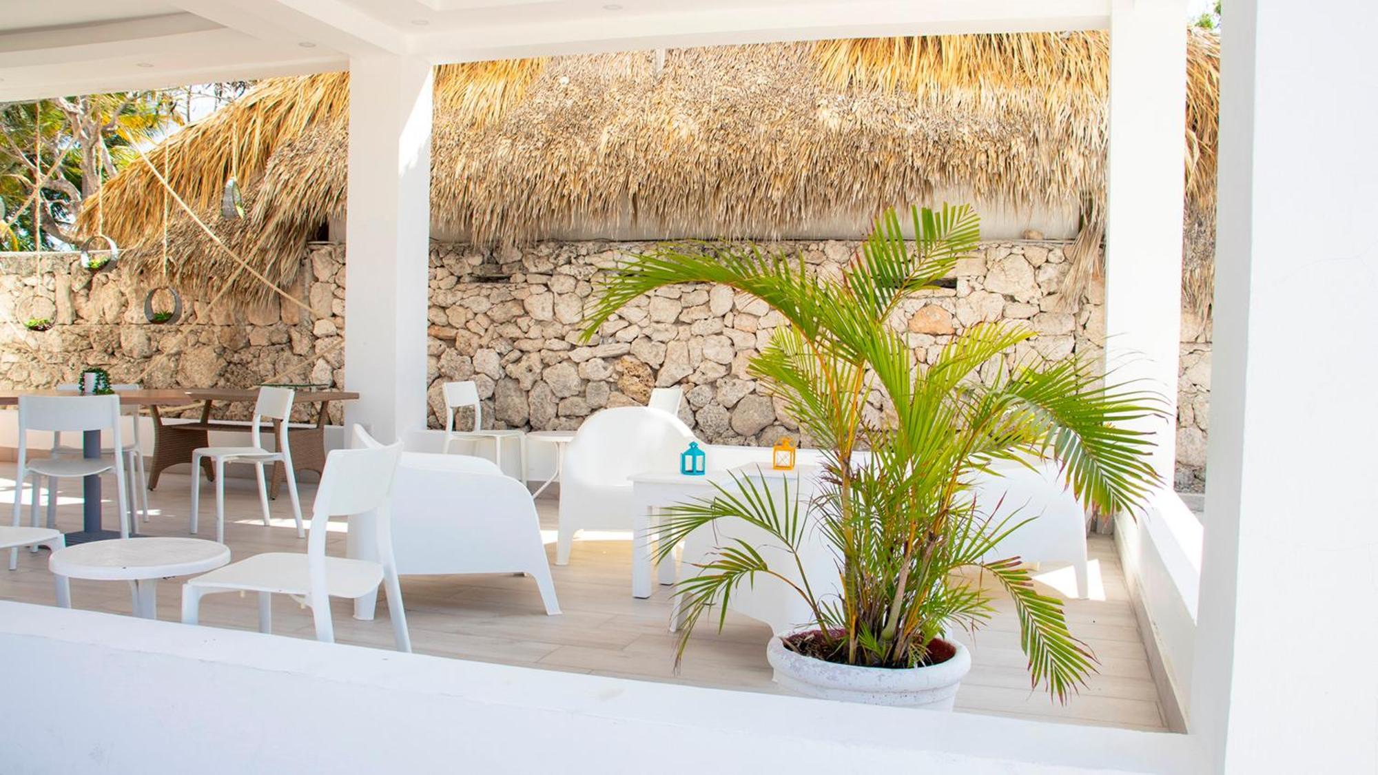 Hotel Capriccio Mare Y Restaurante Punta Cana Exterior photo